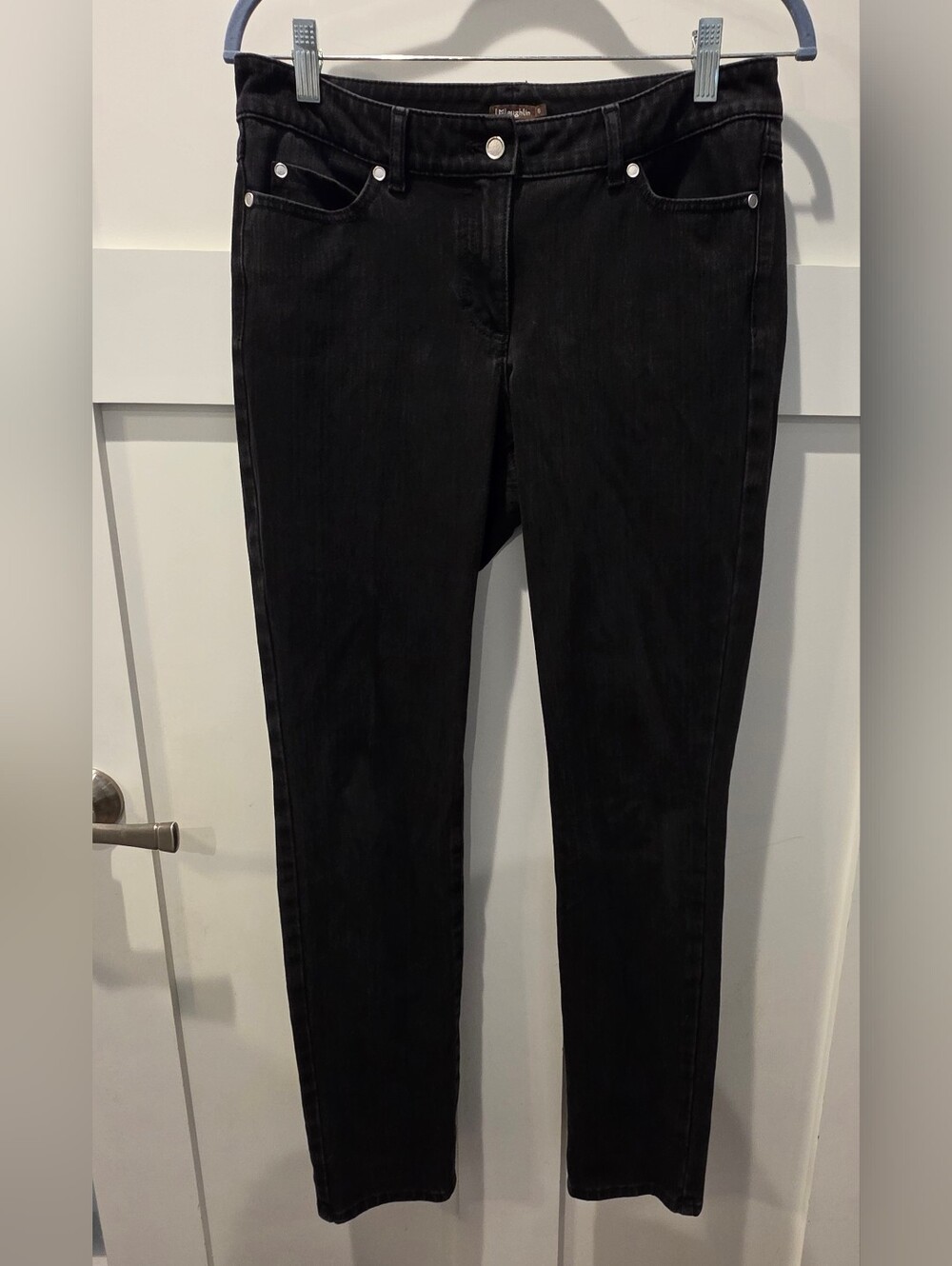 J. McLaughlin Women's Size 6 Black Denim Stretchy Straight Leg 5-Pocket Jeans